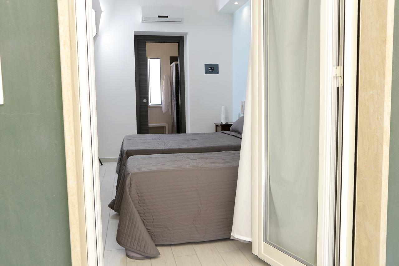 Rooms La Perla Del Mare Margherita Di Savoia Eksteriør bilde